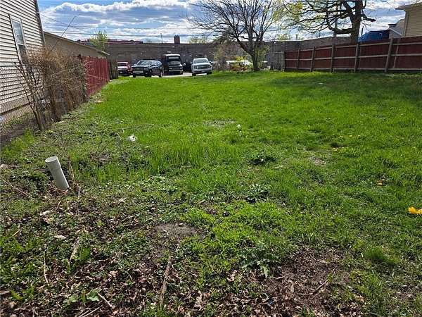 0.13 Acres of Residential Land for Sale in Minneapolis, Minnesota