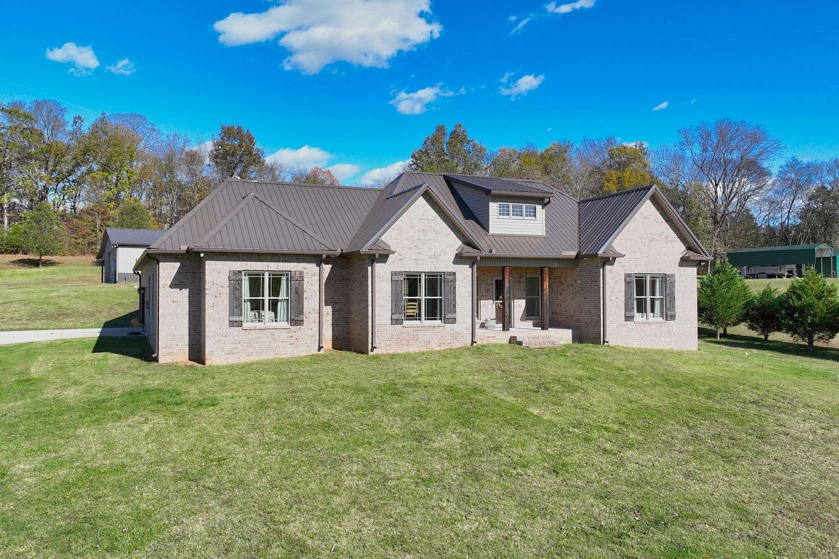 2 Acres of Land with Home for Sale in Columbia, Tennessee