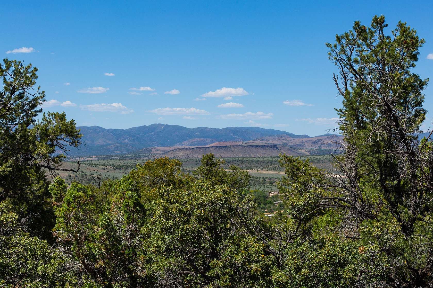 0.92 Acres of Residential Land for Sale in Dammeron Valley, Utah