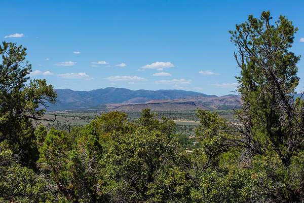 0.92 Acres of Residential Land for Sale in Dammeron Valley, Utah