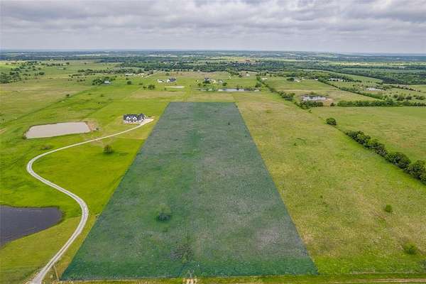 12 Acres of Recreational & Residential Land for Sale in Denison, Texas