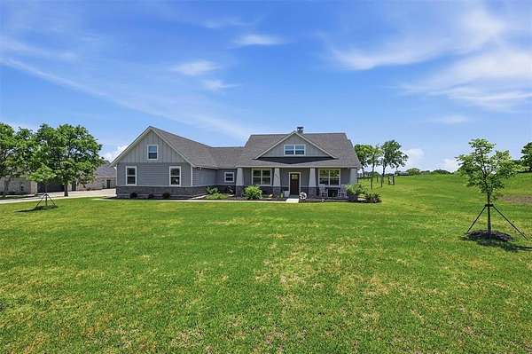 1.57 Acres of Land with Home for Sale in Van Alstyne, Texas