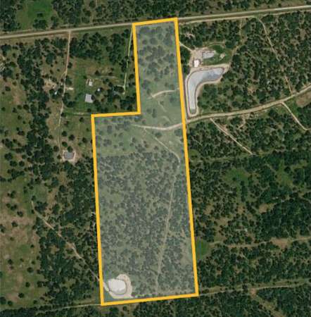 42 Acres of Land for Sale in Edna, Texas