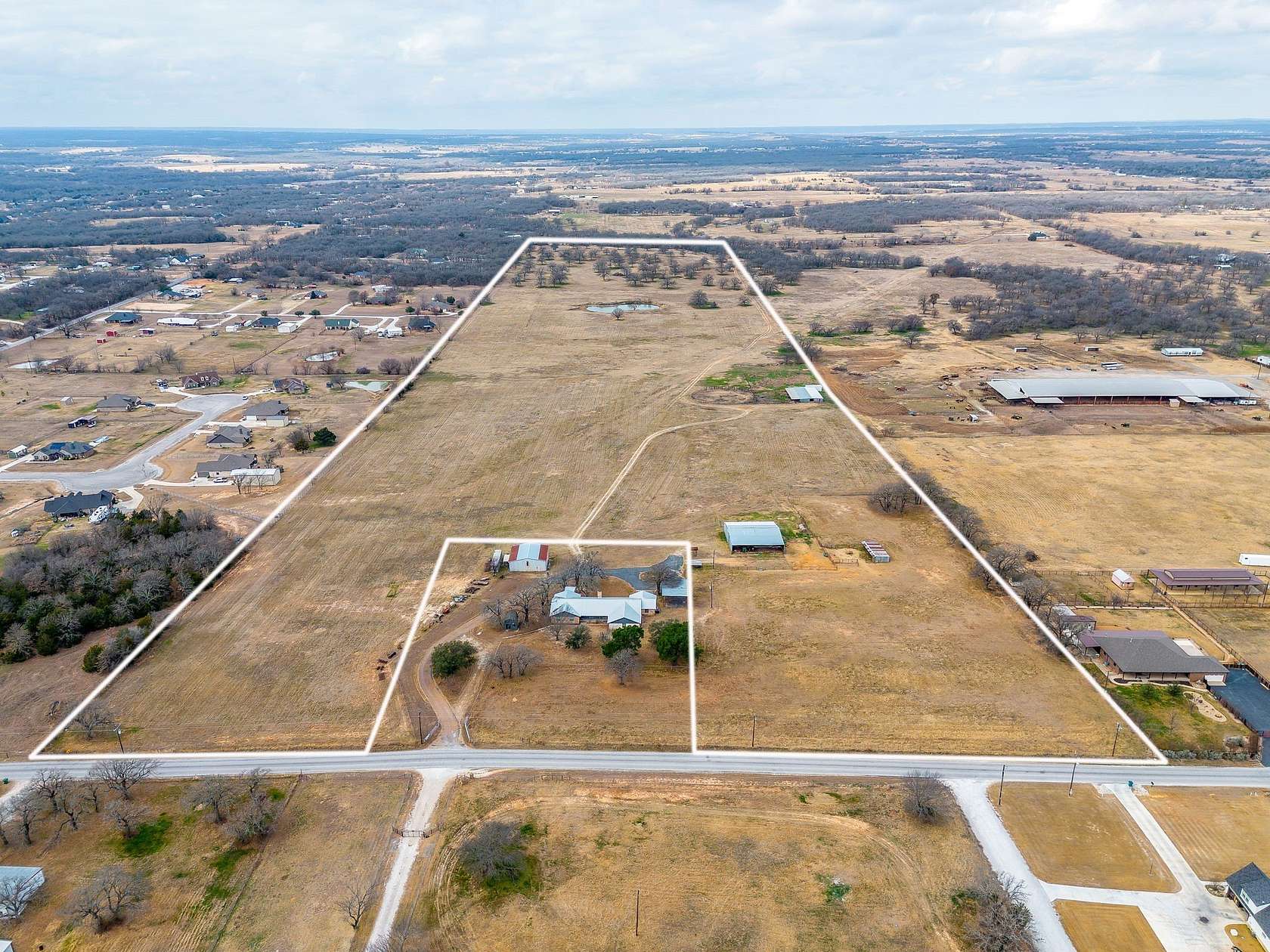 62 Acres of Recreational & Residential Land for Sale in Paradise, Texas