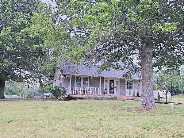 4.1 Acres of Land with Home for Sale in Colony, Kansas