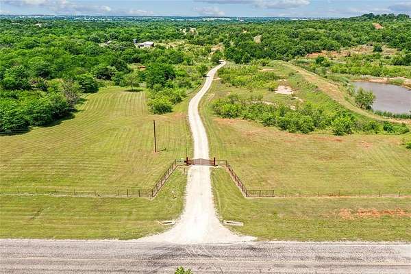 576 Acres of Land for Sale in Nocona, Texas