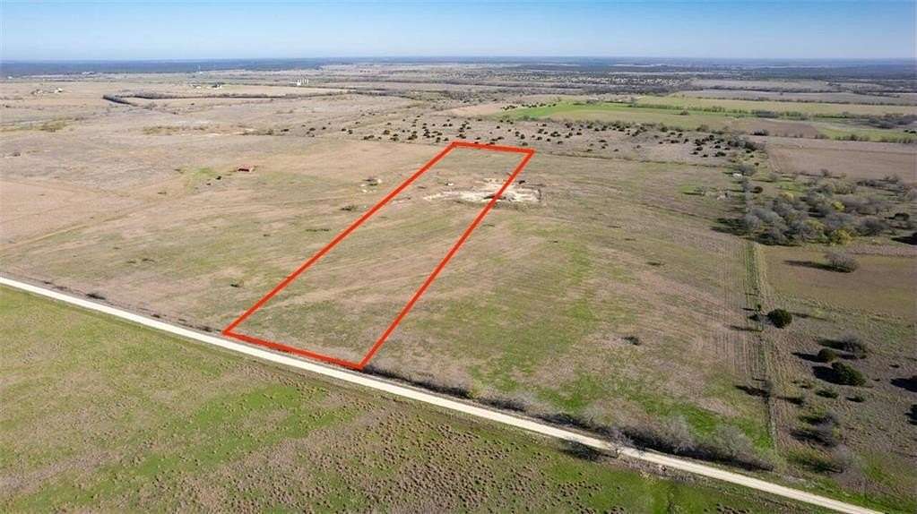 11 Acres of Land for Sale in Clifton, Texas