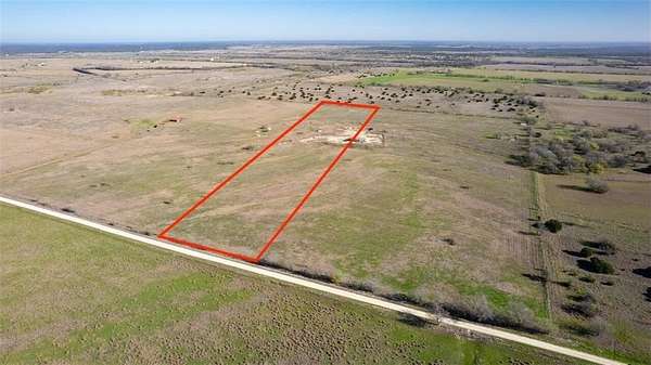 11 Acres of Land for Sale in Clifton, Texas