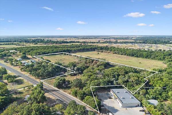 15 Acres of Recreational & Residential Land for Sale in Gholson, Texas