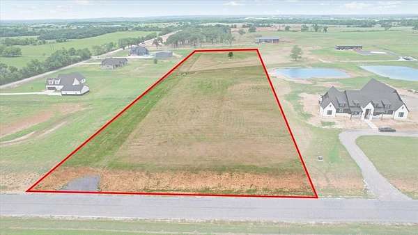 4.86 Acres of Residential Land for Sale in Whitesboro, Texas