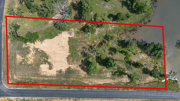 1.33 Acres of Residential Land for Sale in Hallsville, Texas