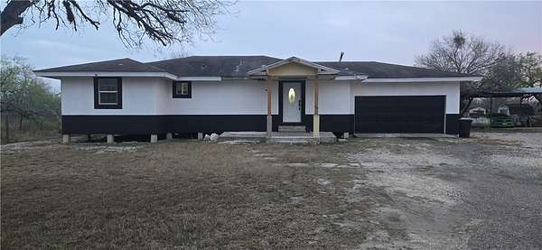21 Acres of Land with Home for Sale in Sinton, Texas