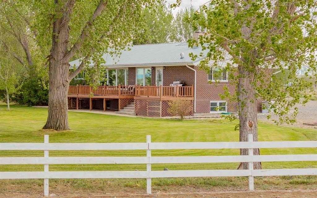 10.5 Acres of Land with Home for Sale in Greybull, Wyoming