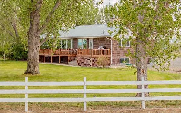 10.5 Acres of Land with Home for Sale in Greybull, Wyoming