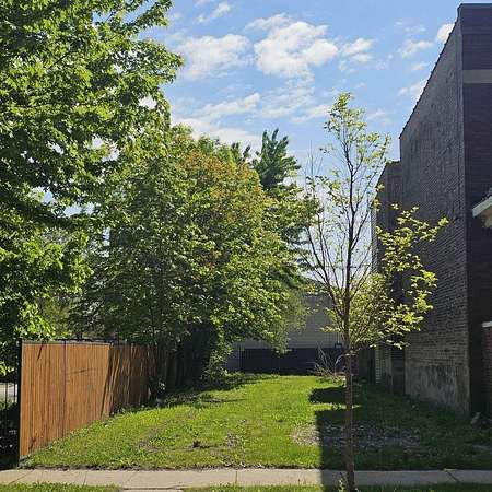 0.07 Acres of Land for Sale in Chicago, Illinois