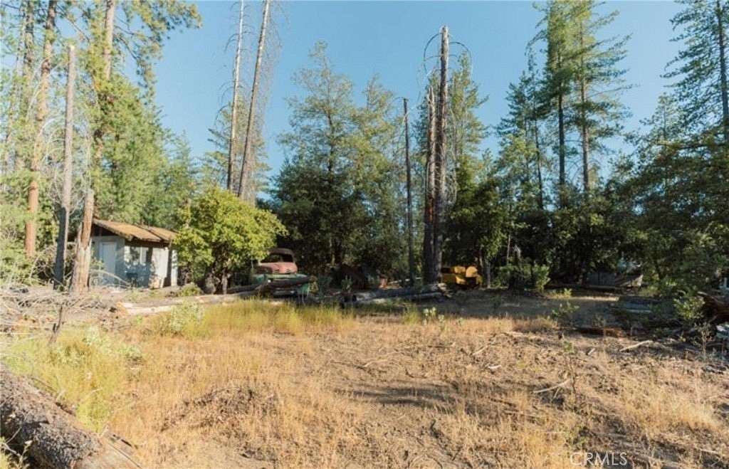 10.2 Acres of Land for Sale in Coulterville, California