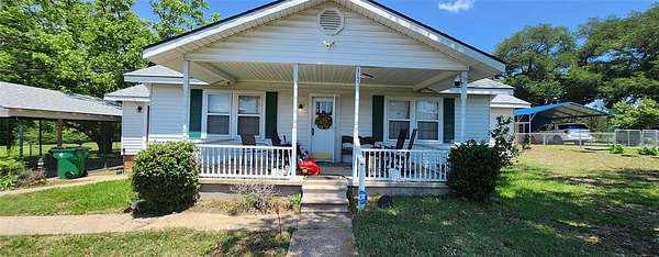 3.75 Acres of Land with Home for Sale in Palestine, Texas