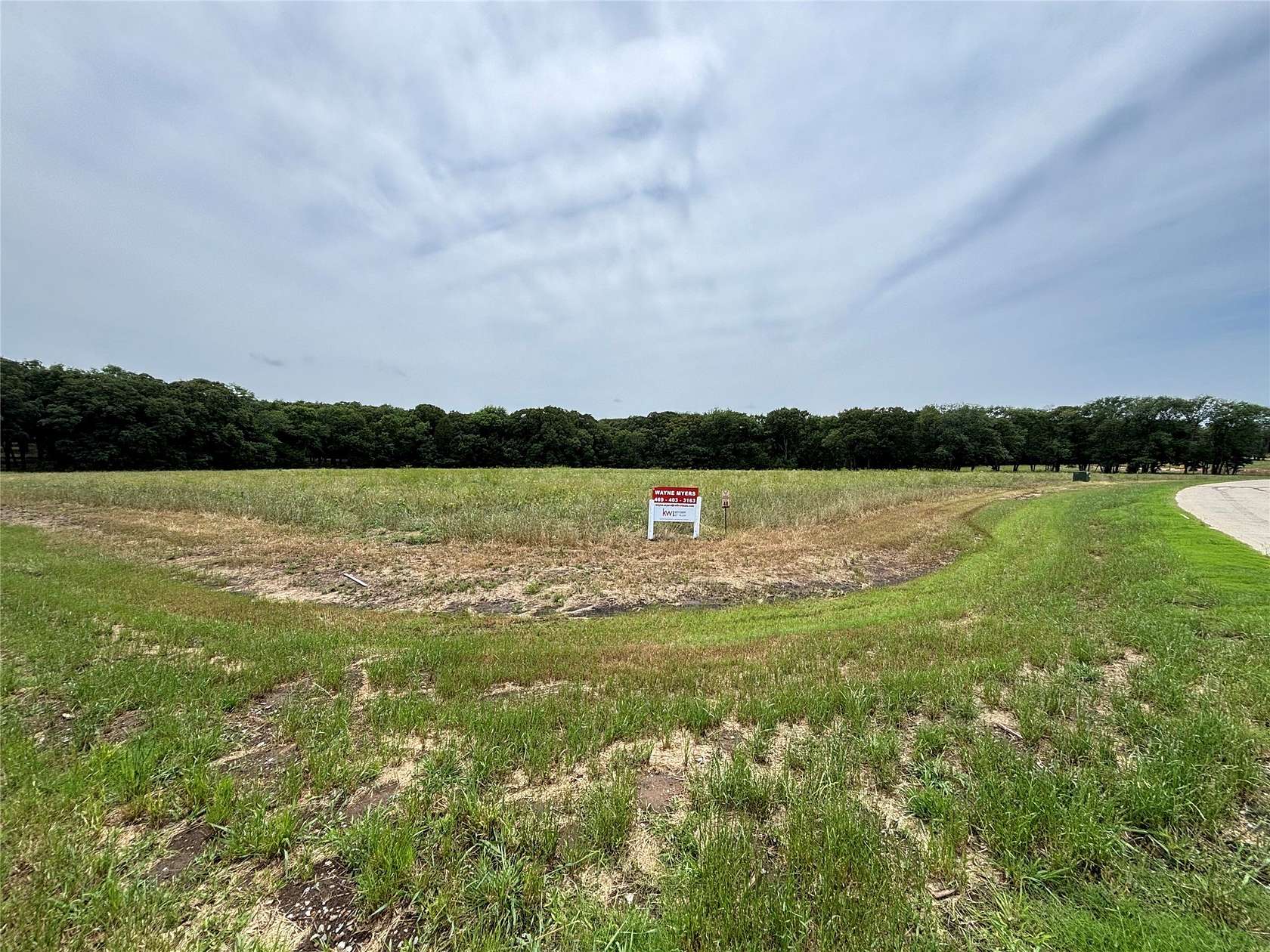1.3 Acres of Residential Land for Sale in Pottsboro, Texas