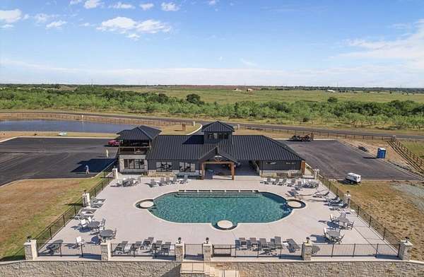 1.44 Acres of Residential Land for Sale in Corsicana, Texas