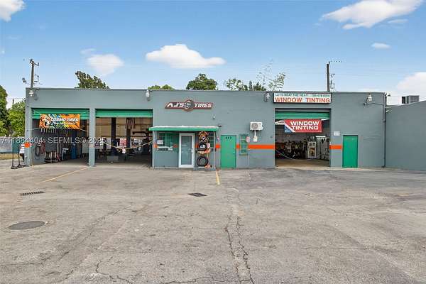0.31 Acres of Mixed-Use Land for Sale in Hialeah, Florida