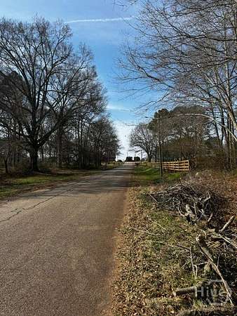 1 Acre of Residential Land for Sale in Winterville, Georgia