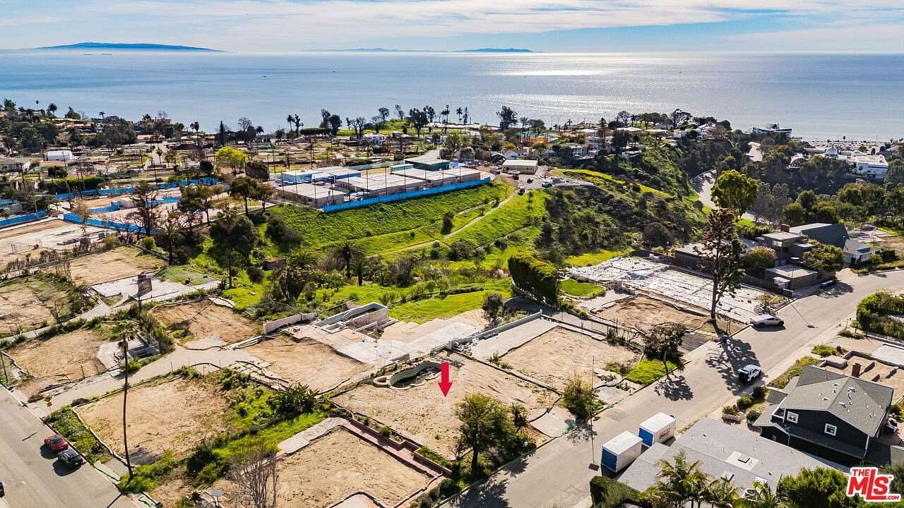0.15 Acres of Residential Land for Sale in Pacific Palisades, California