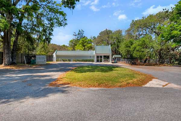 0.76 Acres of Commercial Land for Sale in Tallahassee, Florida