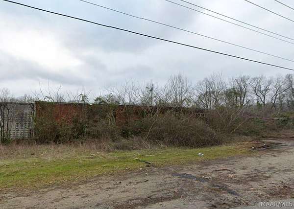 10 Acres of Commercial Land for Sale in Selma, Alabama