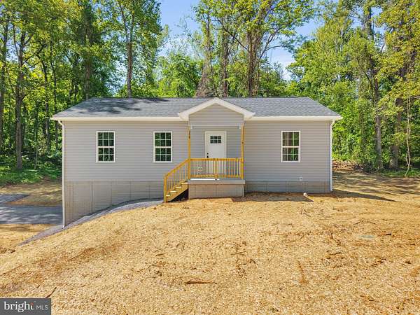 1.5 Acres of Land with Home for Sale in Harpers Ferry, West Virginia