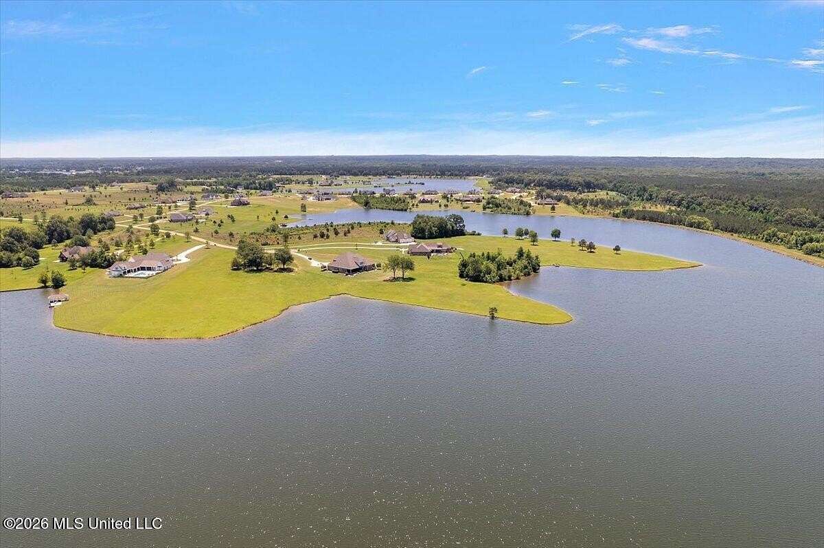 24.5 Acres of Land with Home for Sale in Madison, Mississippi