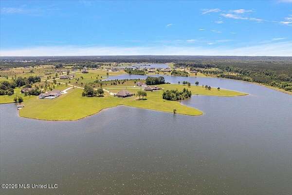 24.5 Acres of Land with Home for Sale in Madison, Mississippi