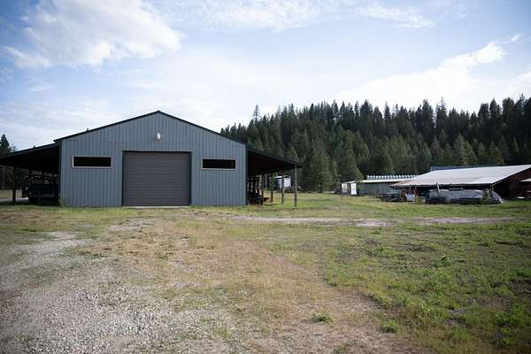3.55 Acres of Improved Commercial Land for Sale in Kettle Falls, Washington