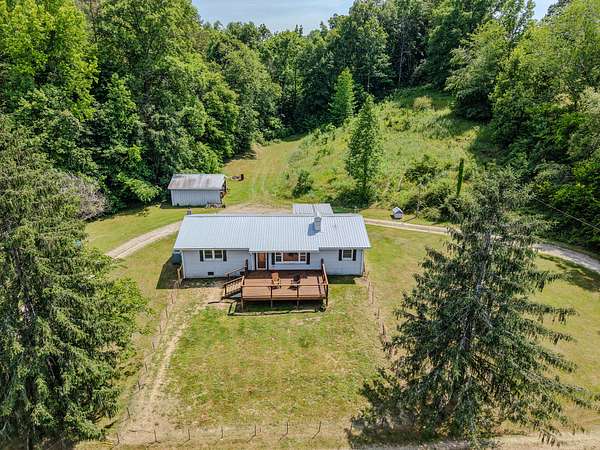 20 Acres of Land with Home for Sale in Lawrenceburg, Tennessee