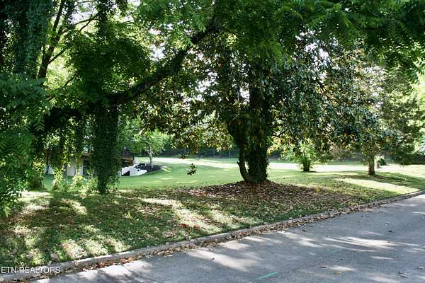 0.37 Acres of Residential Land for Sale in Knoxville, Tennessee