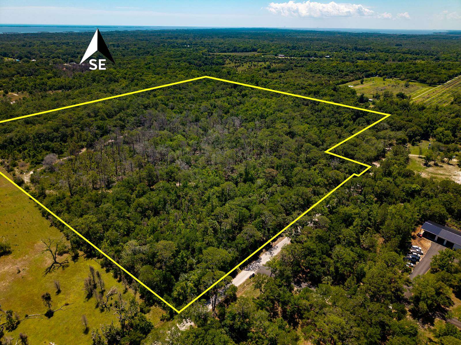 37 Acres of Land for Sale in Oak Hill, Florida