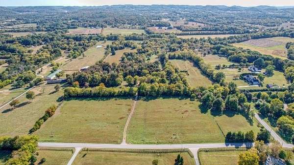 5 Acres of Residential Land for Sale in Franklin, Tennessee