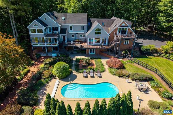 7 Acres of Land with Home for Sale in Afton, Virginia