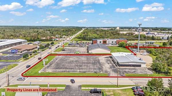3.13 Acres of Improved Mixed-Use Land for Lease in Escanaba, Michigan