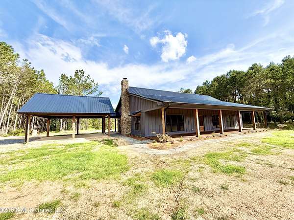 5.5 Acres of Land with Home for Sale in Crystal Springs, Mississippi