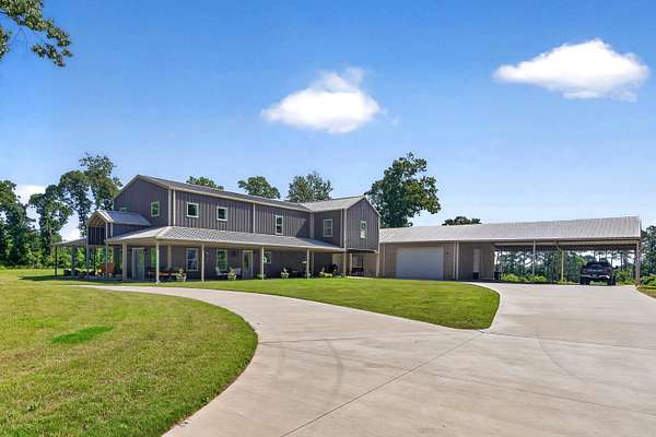 49.6 Acres of Recreational Land with Home for Sale in Gladewater, Texas