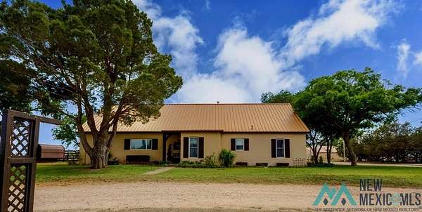 16 Acres of Land with Home for Sale in Clovis, New Mexico
