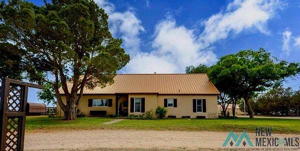 16 Acres of Land with Home for Sale in Clovis, New Mexico
