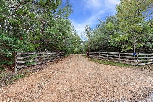 47.3 Acres of Land with Home for Sale in Fayetteville, Texas