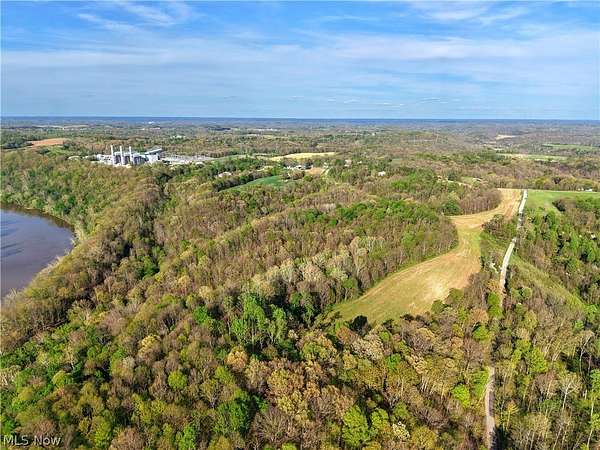 10 Acres of Recreational & Residential Land for Sale in Stockport, Ohio