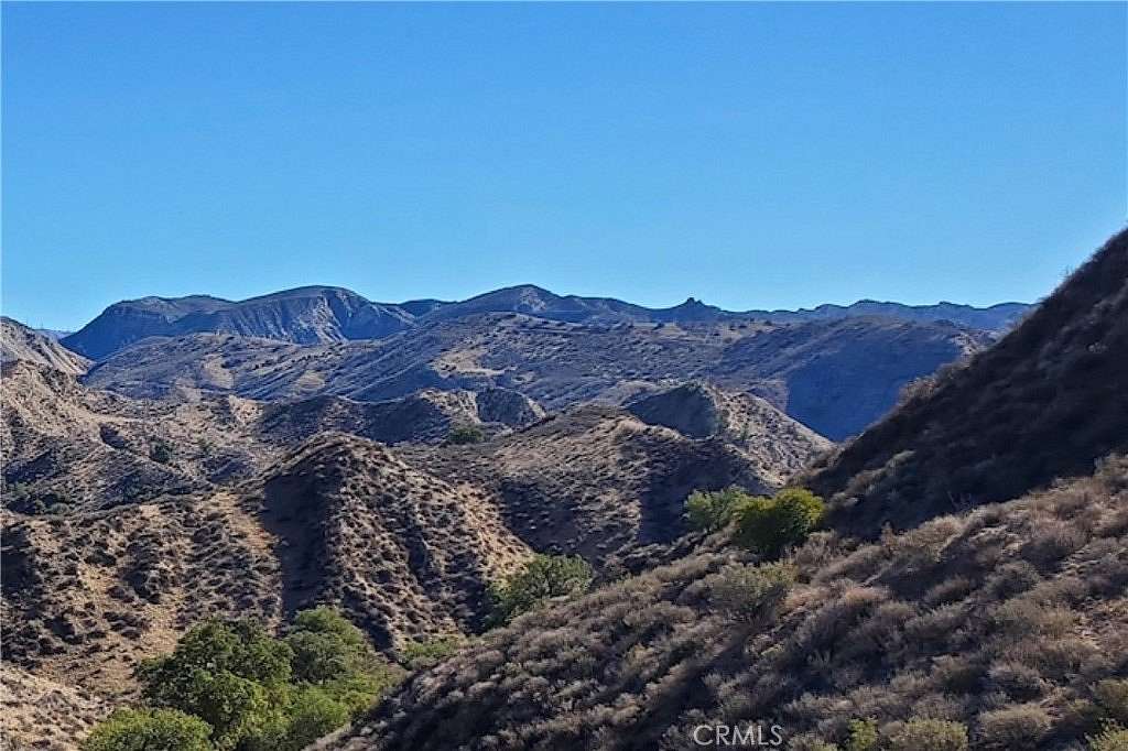 320 Acres of Land for Sale in Fillmore, California