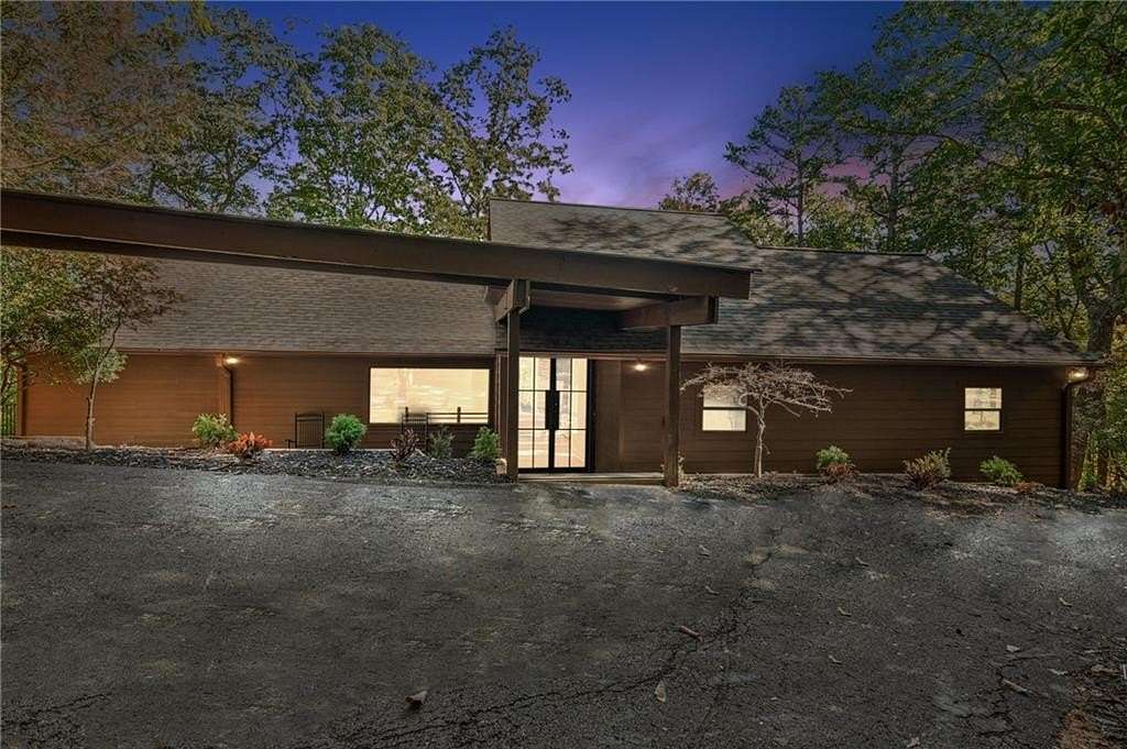 4.77 Acres of Land with Home for Sale in Big Canoe, Georgia
