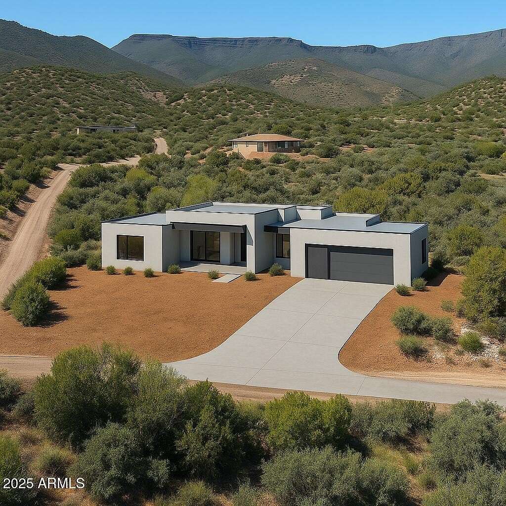 2 Acres of Residential Land for Sale in Cottonwood, Arizona