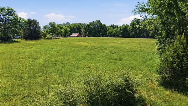 1.23 Acres of Residential Land for Sale in Tullahoma, Tennessee