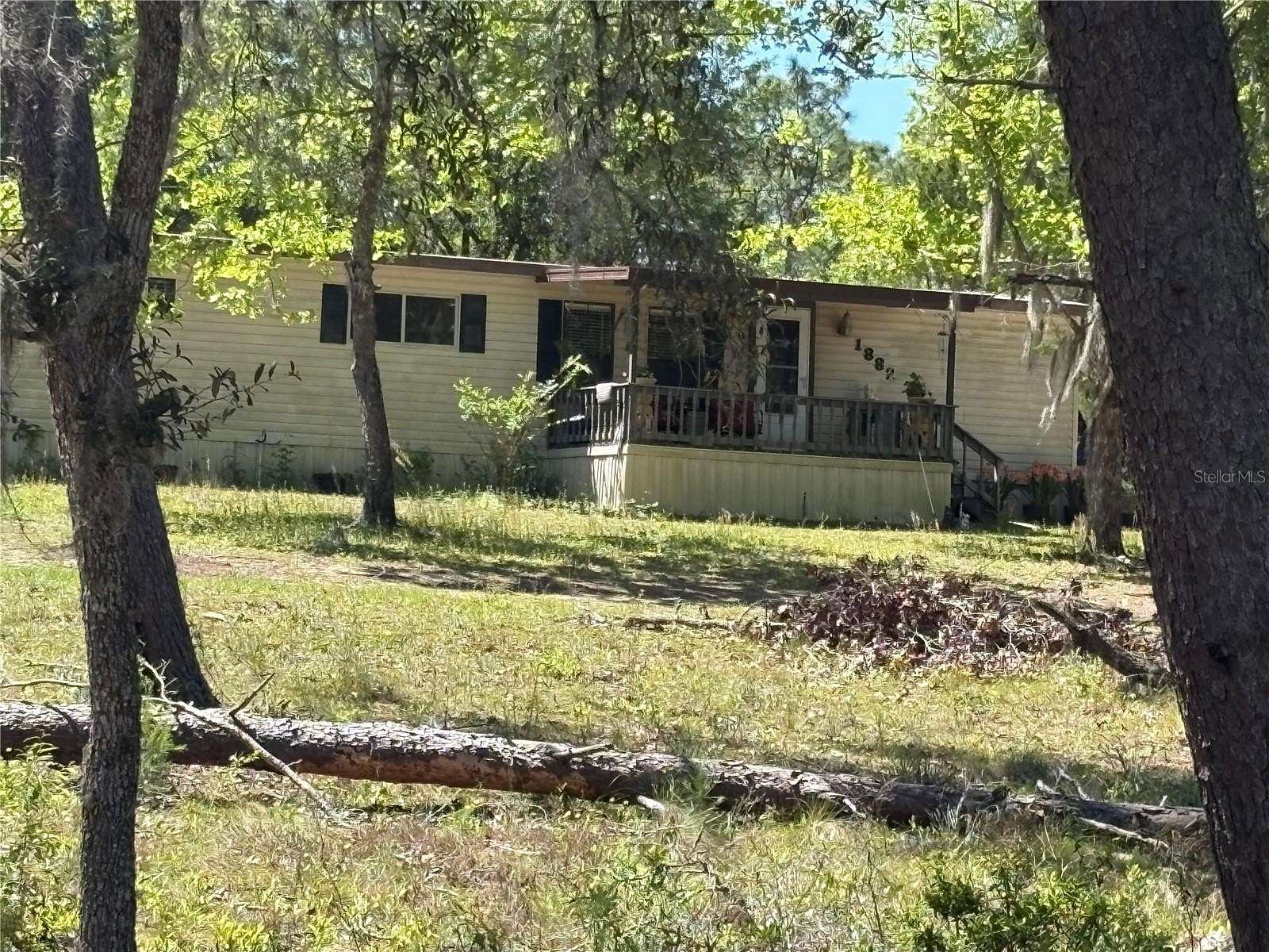 5.16 Acres of Land with Home for Sale in Florahome, Florida