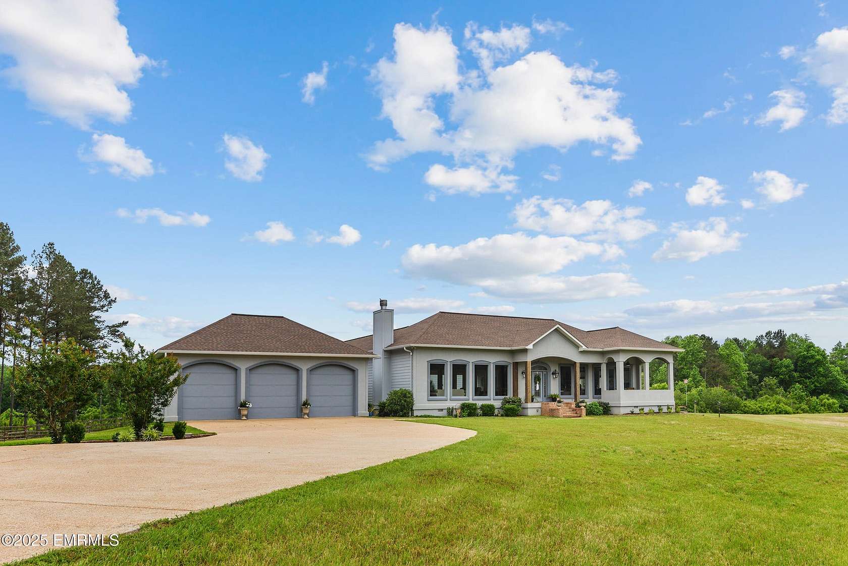 128 Acres of Land with Home for Sale in Union, Mississippi